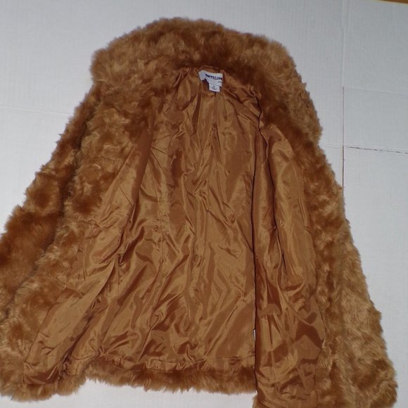 Girls CoffeeShop Faux Fur Jacket from Nordstrom XL - Picture 5 of 9